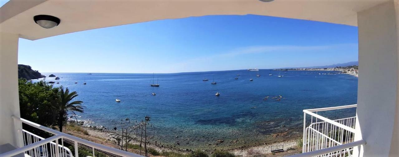 شقة La Baia Dei Delfini تاورمينا المظهر الخارجي الصورة